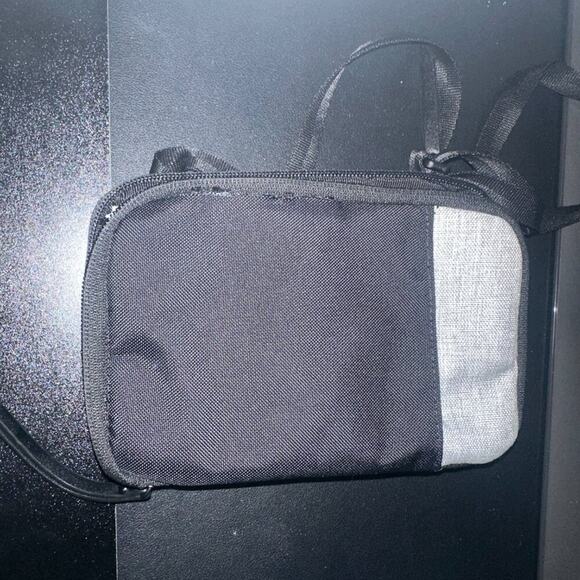 Sherpani Black Structured Satchel Crossbody Bag | Gold Hardware | New Without Ta - Picture 7 of 9